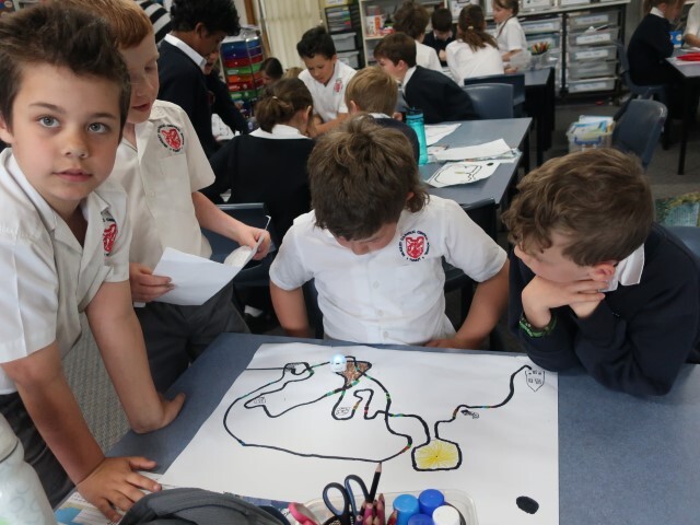art show and peer support and ozobot (20) (Small)
