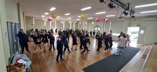 Stage 3 Dance (11)
