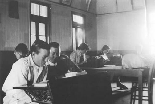 Our_Lady_s_College_Classrooms_1950_s_2_.jpg