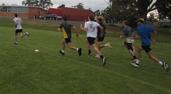 G 10 boys running