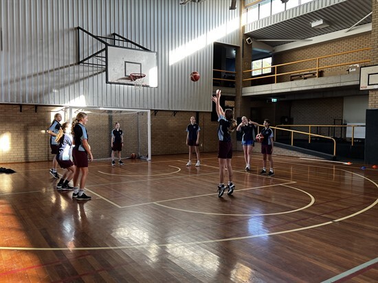 7_8 girls basketball training morning