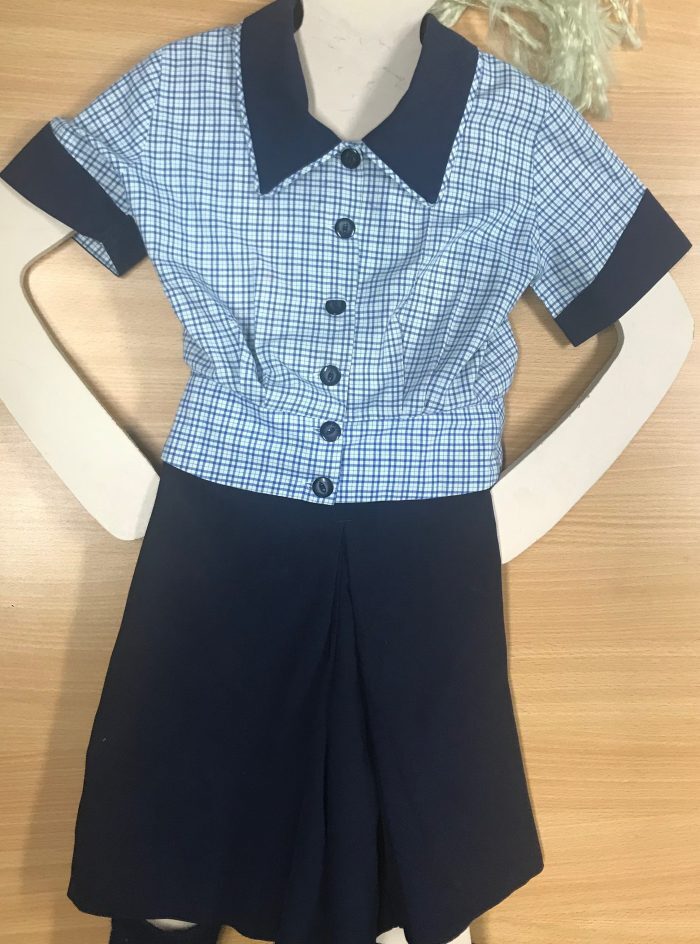 girls-uniform-700x944