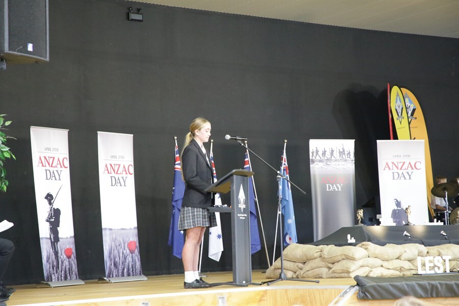 ANZAC Day Commorative Assembly 280421 (73)