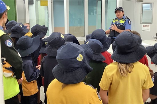 Yr 3s at Northam Police Station June 14 - 2023 (5)