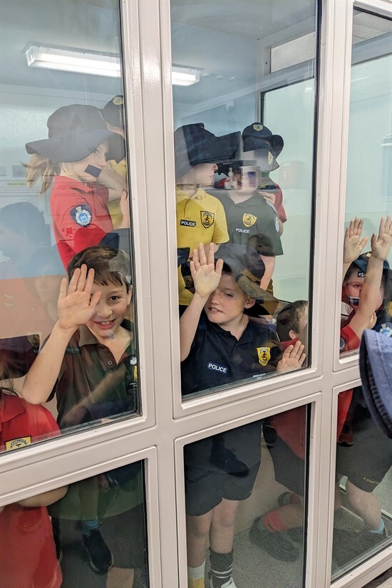 Yr 3s at Northam Police Station June 14 - 2023 (19)
