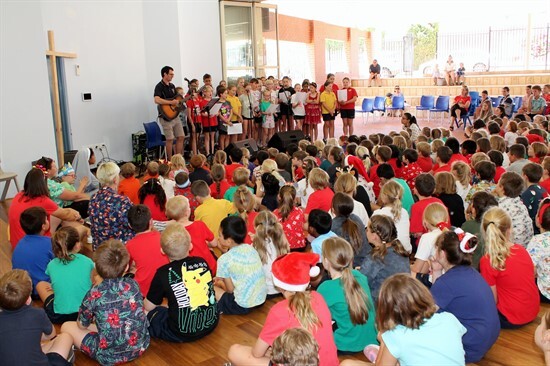 Primary Christmas Assembly 2023 (6)