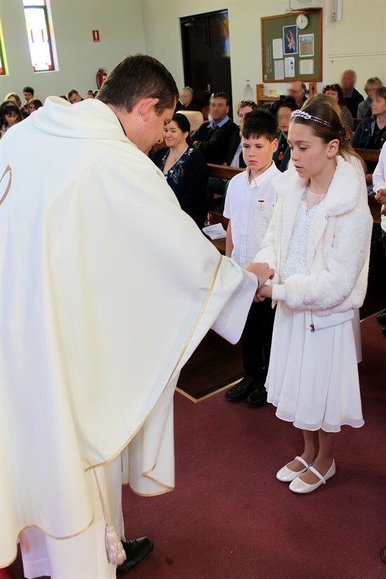 2022 First Holy Communioin Mass (47)